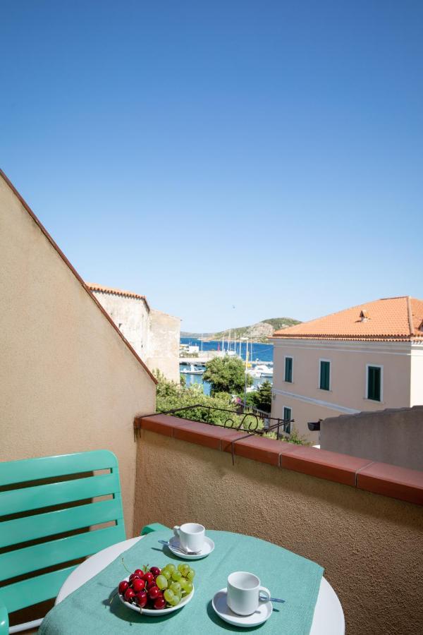Homey Experience - Marina Loft La Maddalena  Exteriör bild
